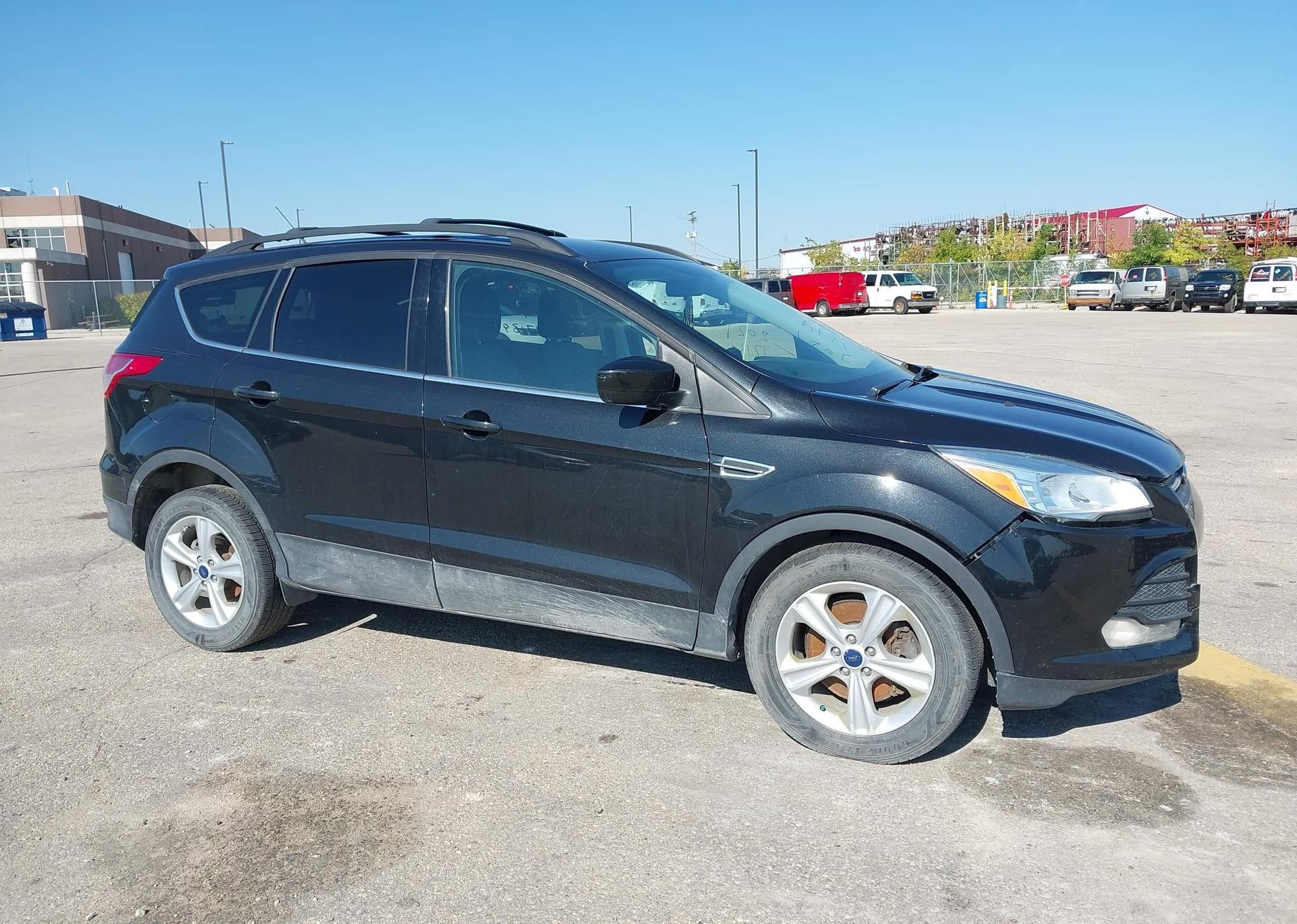 2015 FORD ESCAPE SE