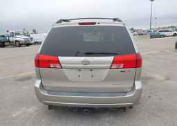 2005 TOYOTA SIENNA CE V6