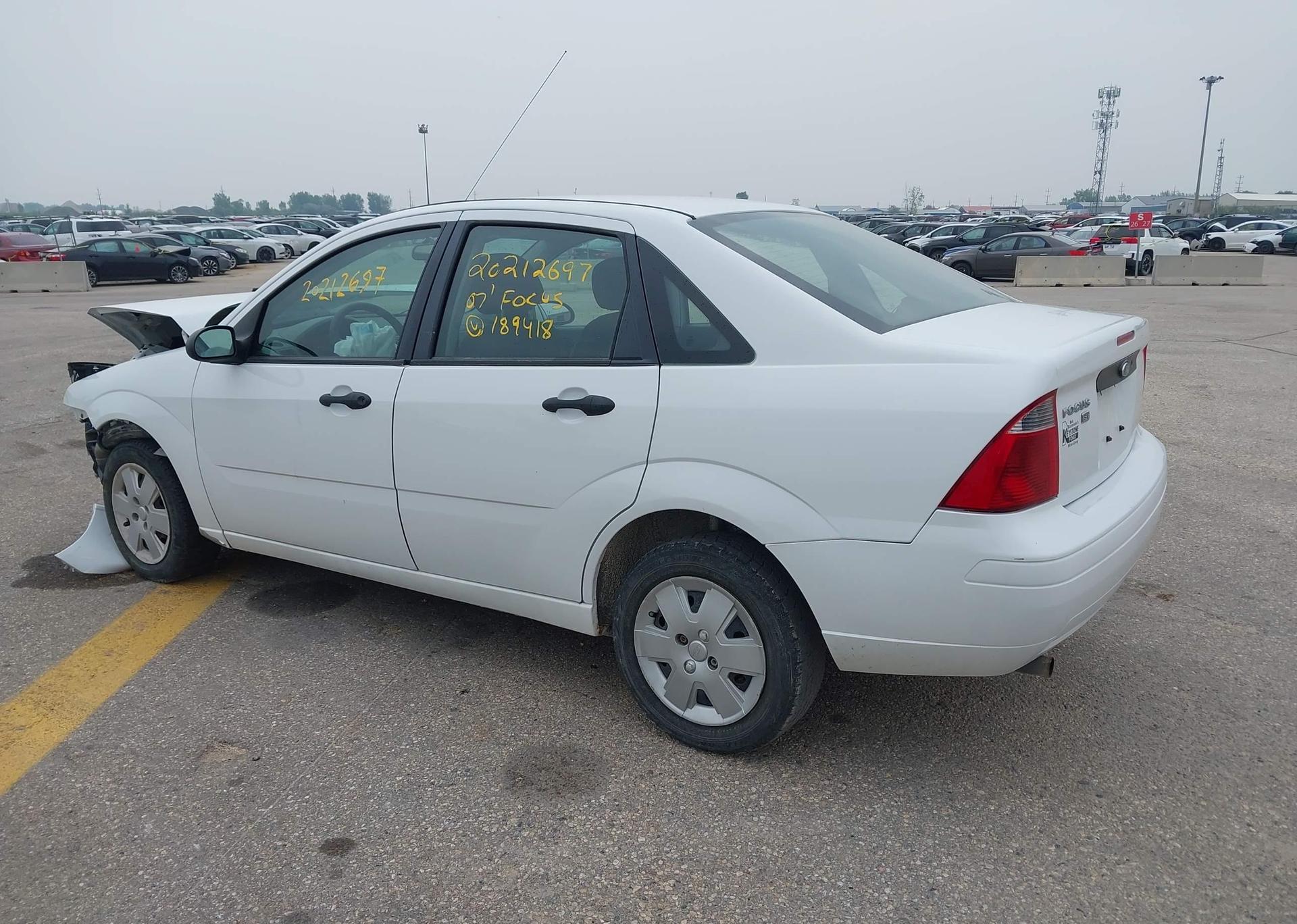 2007 FORD FOCUS ZX4 SE