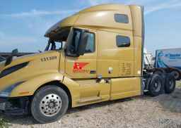 2020 VOLVO VNL64T