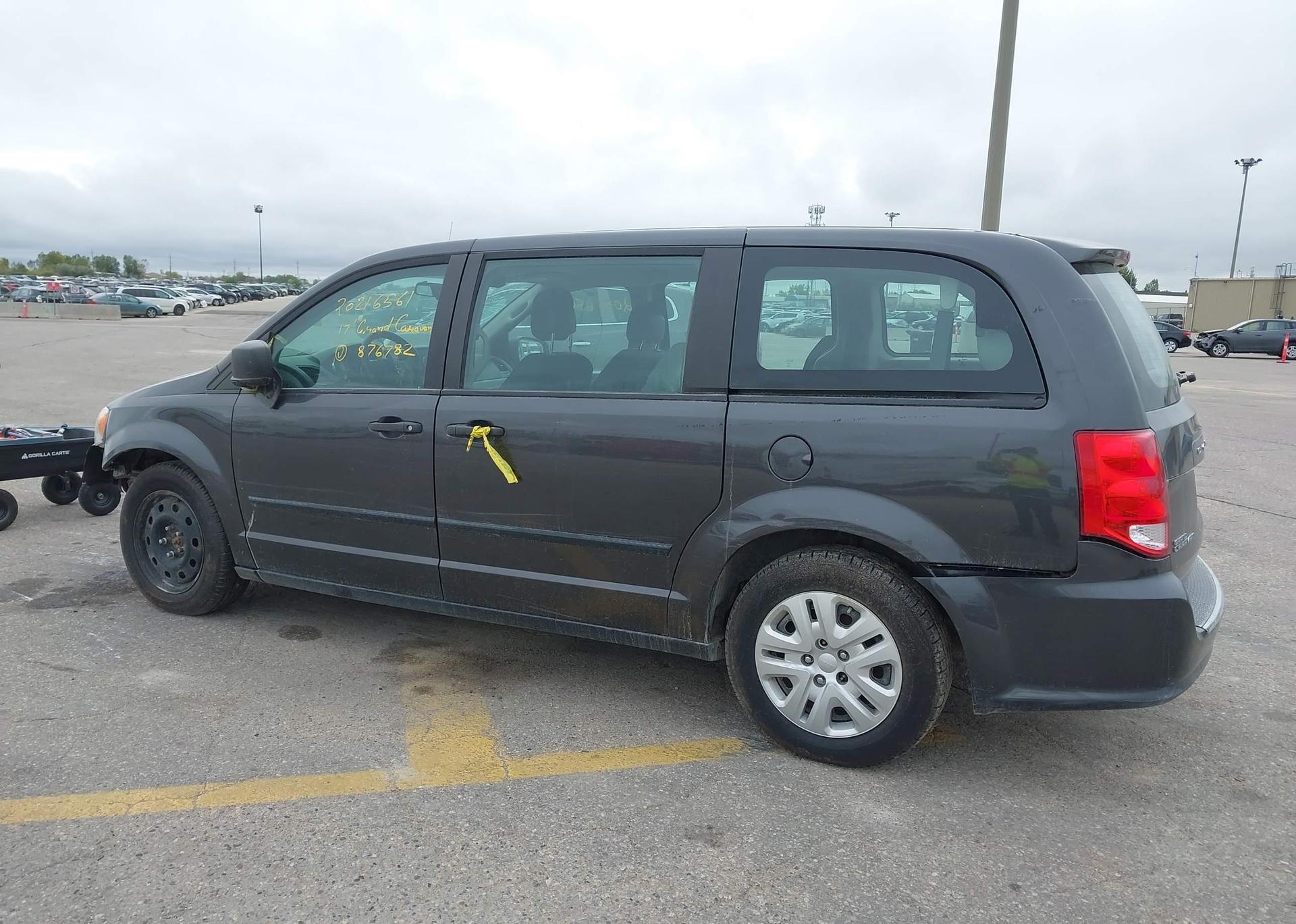 2017 DODGE GRAND CARAVAN SE