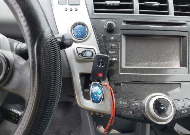 2012 TOYOTA PRIUS V