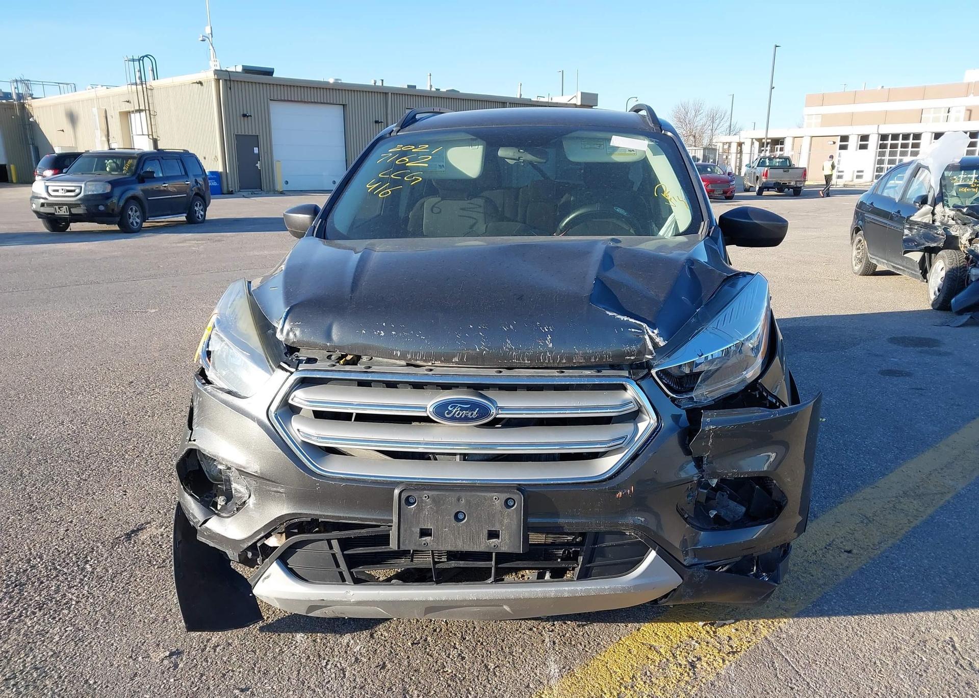 2018 FORD ESCAPE SE