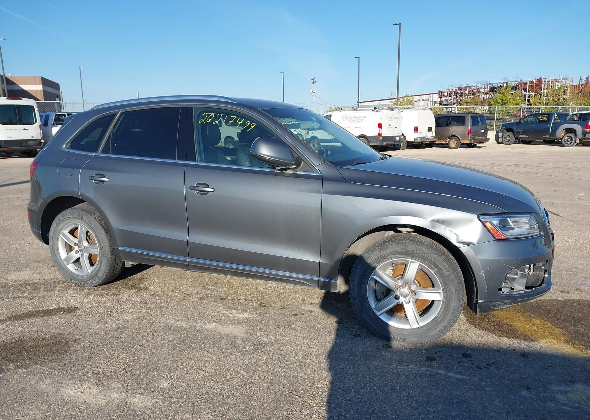 2013 AUDI Q5 V6