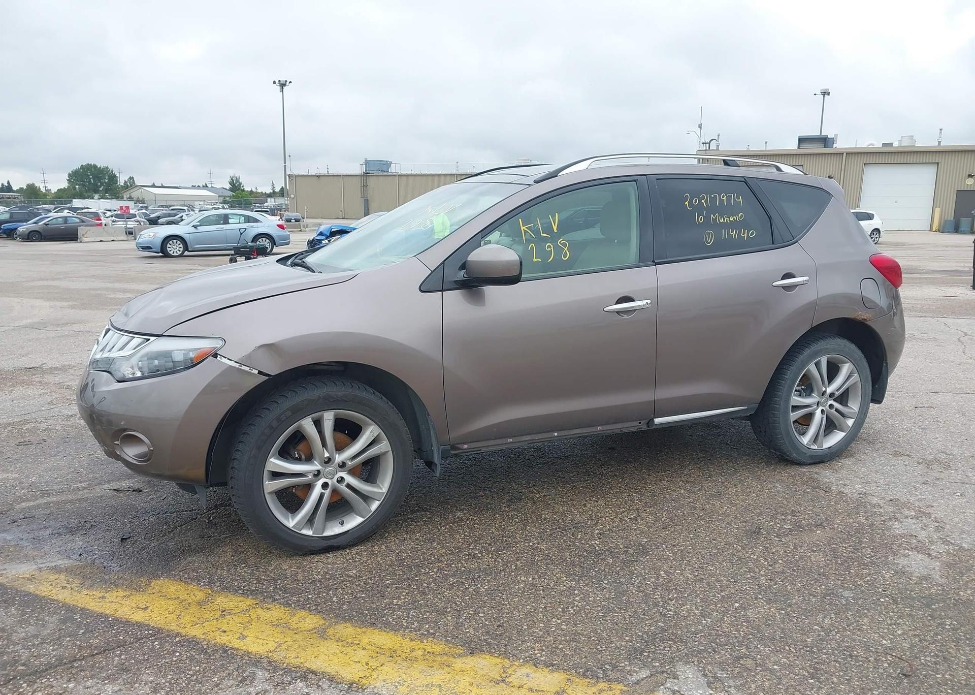 2010 NISSAN MURANO LE