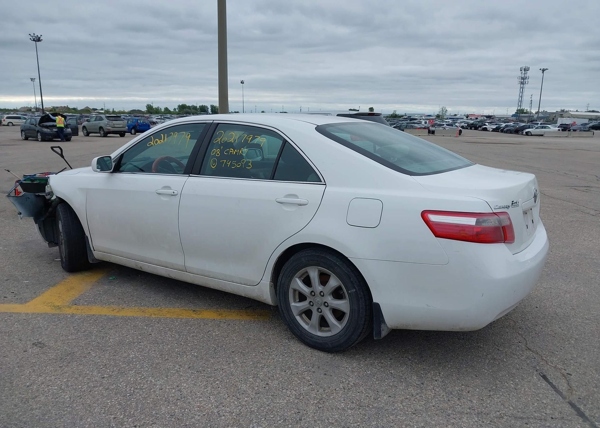 2008 TOYOTA CAMRY LE