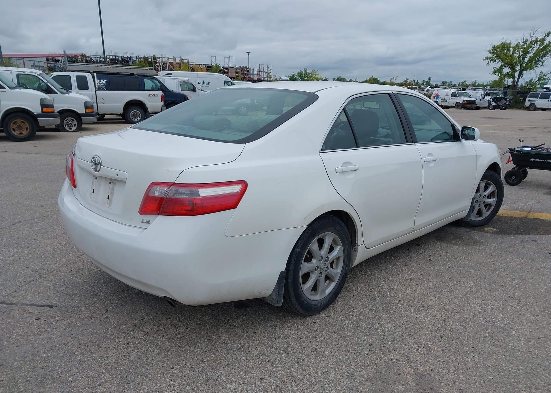 2008 TOYOTA CAMRY LE