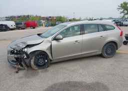 2015 VOLVO V60 T6