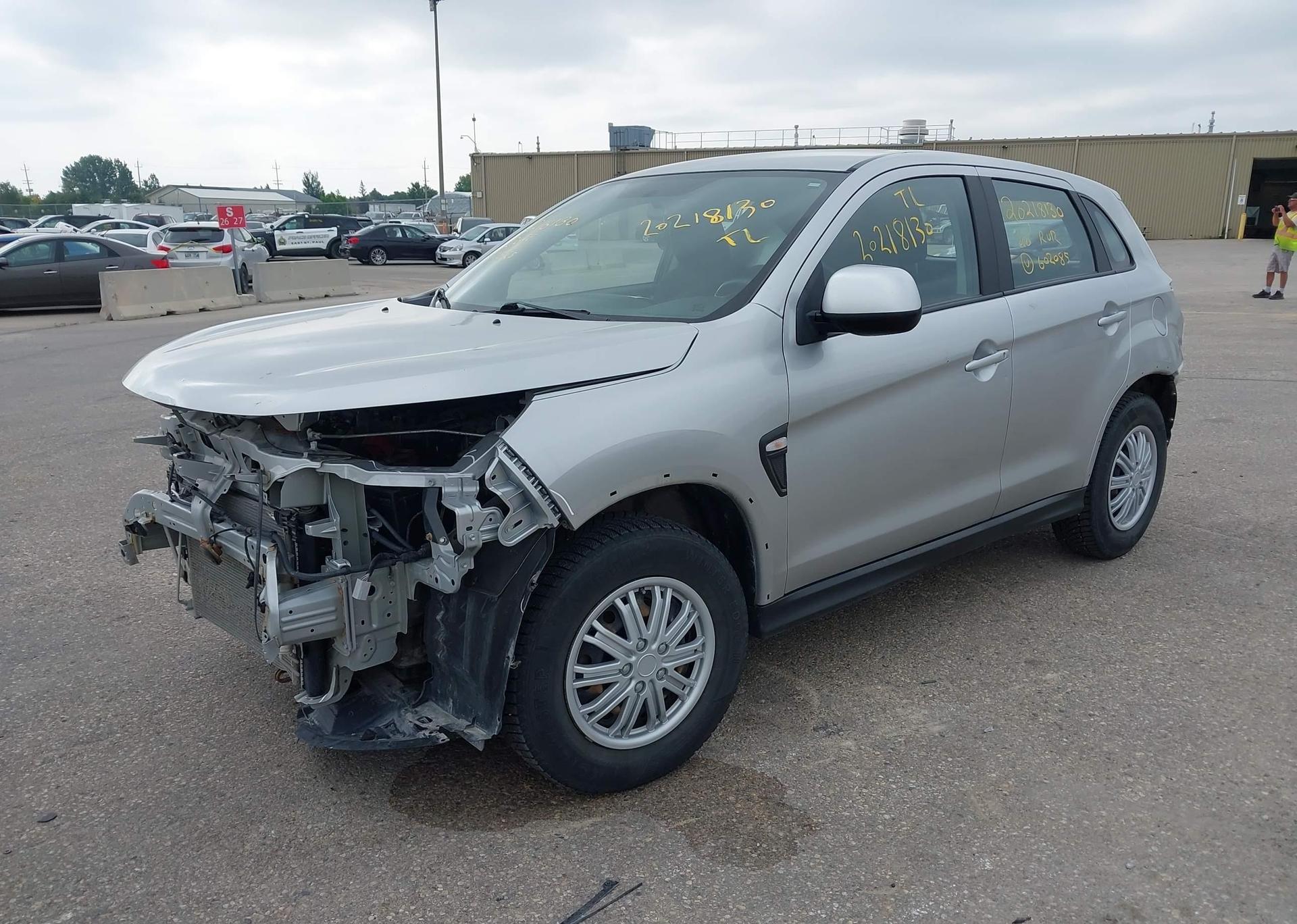 2020 MITSUBISHI RVR ES