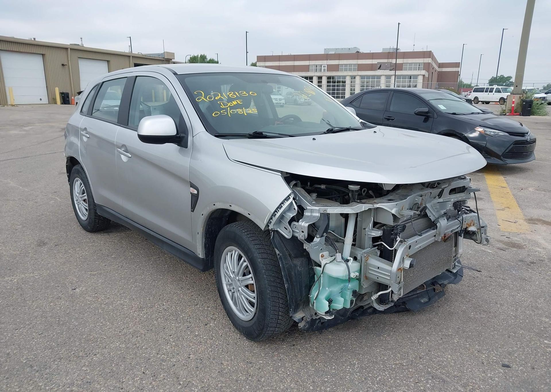 2020 MITSUBISHI RVR ES