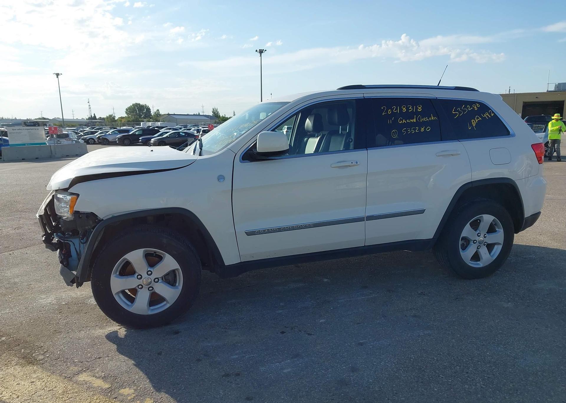2011 JEEP GRAND CHEROKEE LAREDO
