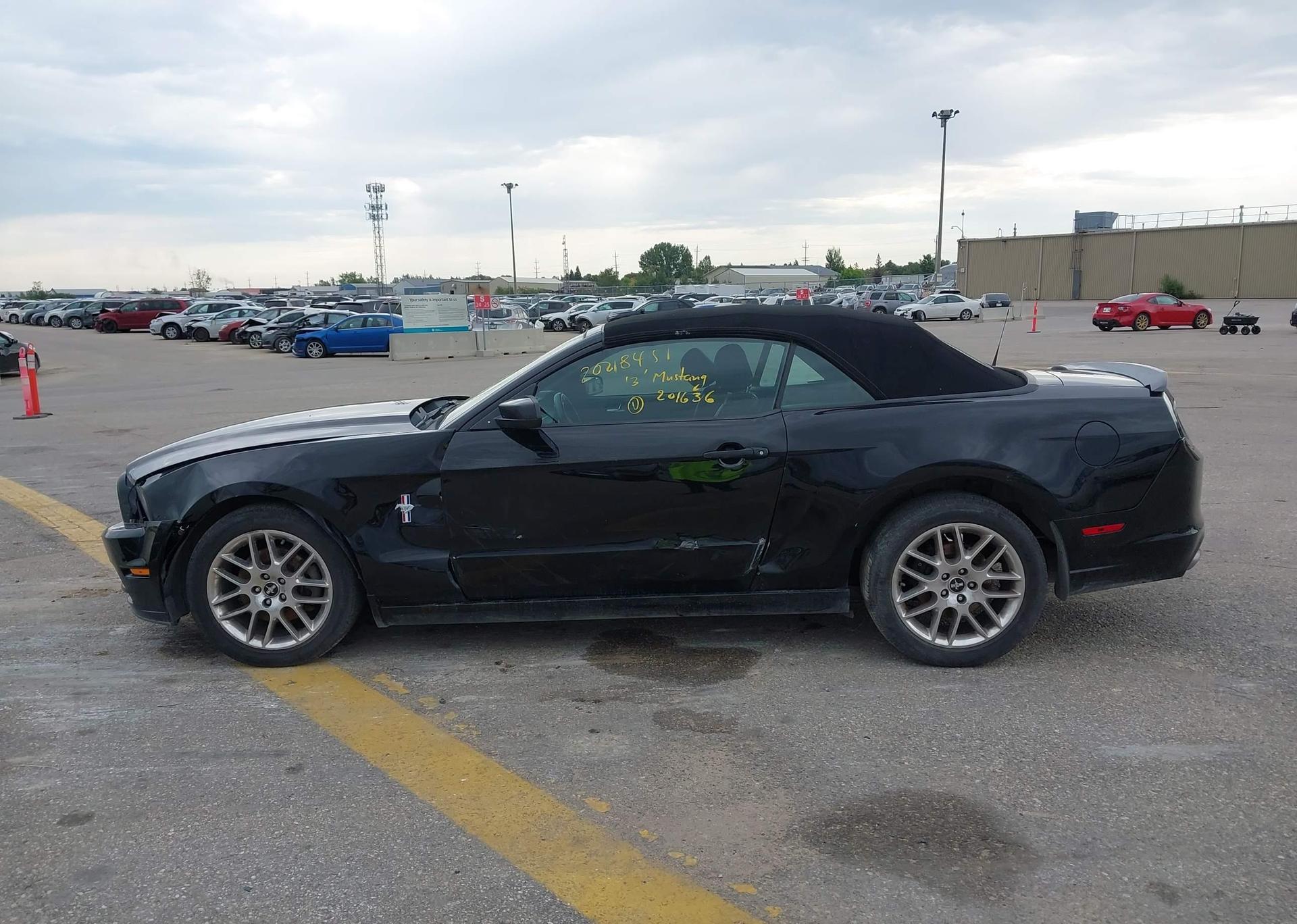 2013 FORD MUSTANG