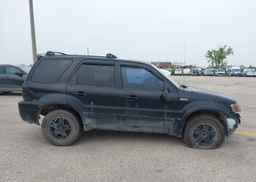 2005 FORD ESCAPE LIMITED V6