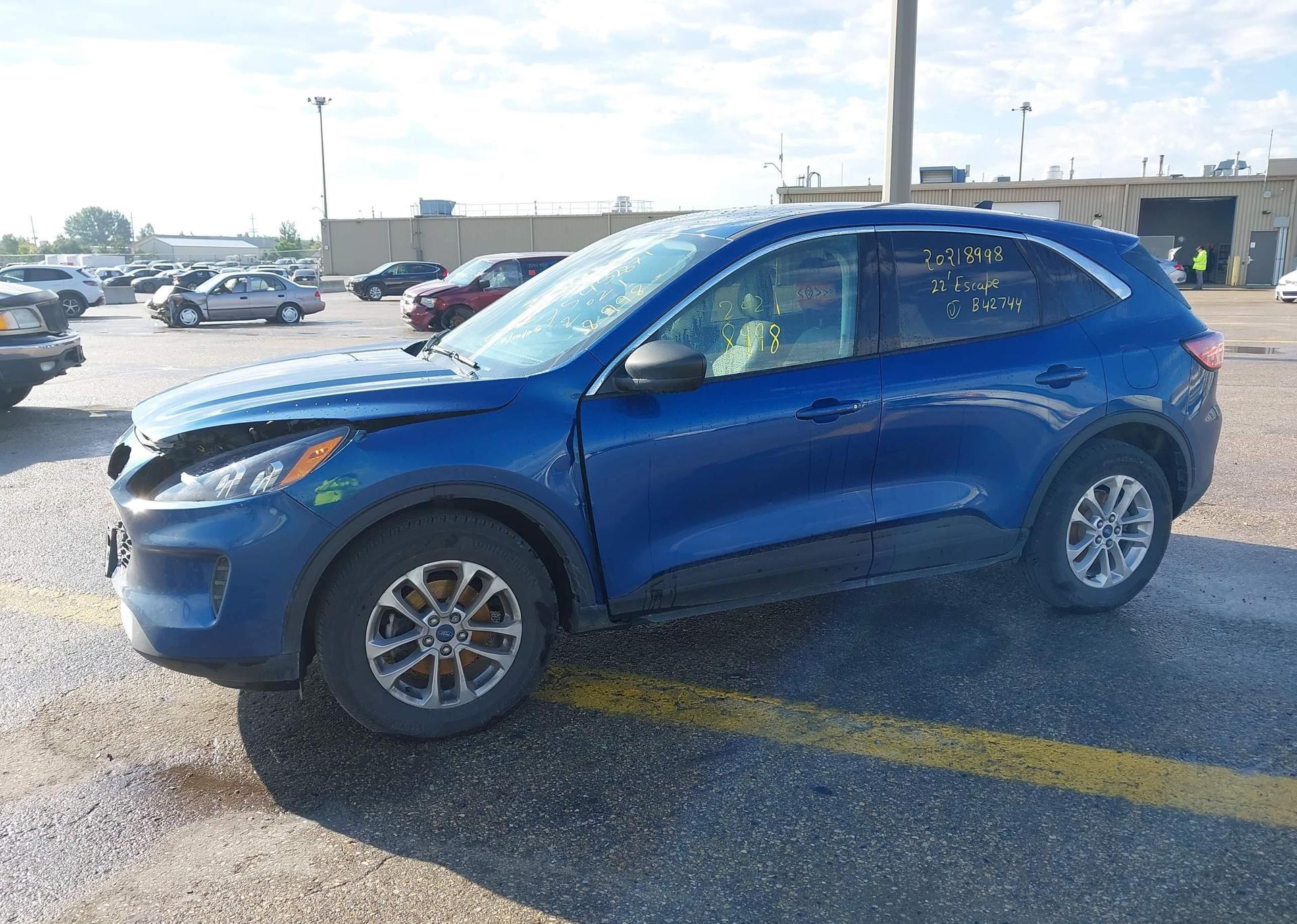 2022 FORD ESCAPE SE