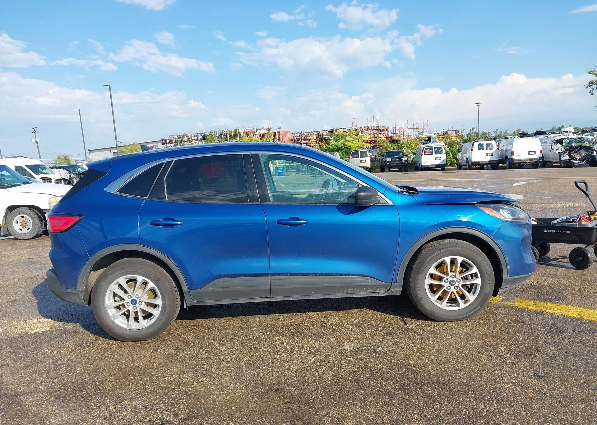 2022 FORD ESCAPE SE