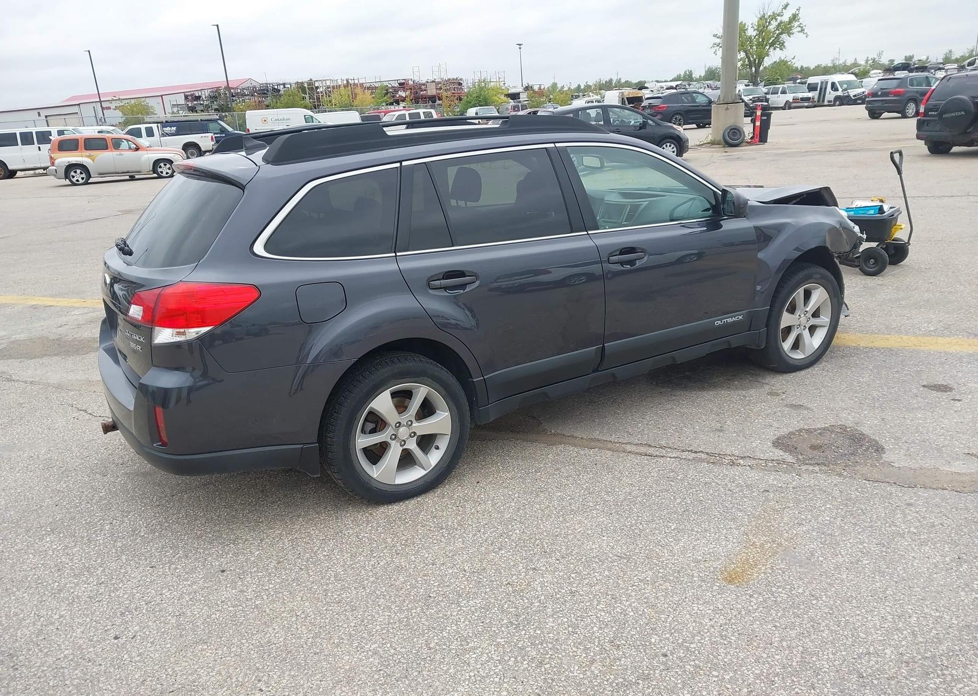 2013 SUBARU OUTBACK 3.6R