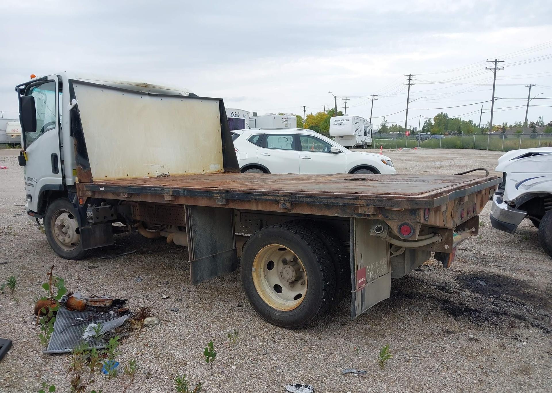 2014 ISUZU NPR