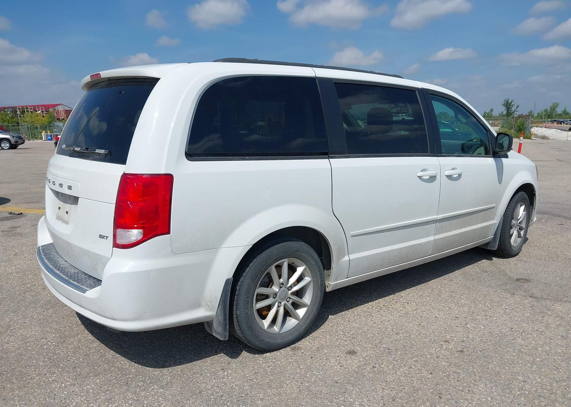2016 DODGE GRAND CARAVAN SXT