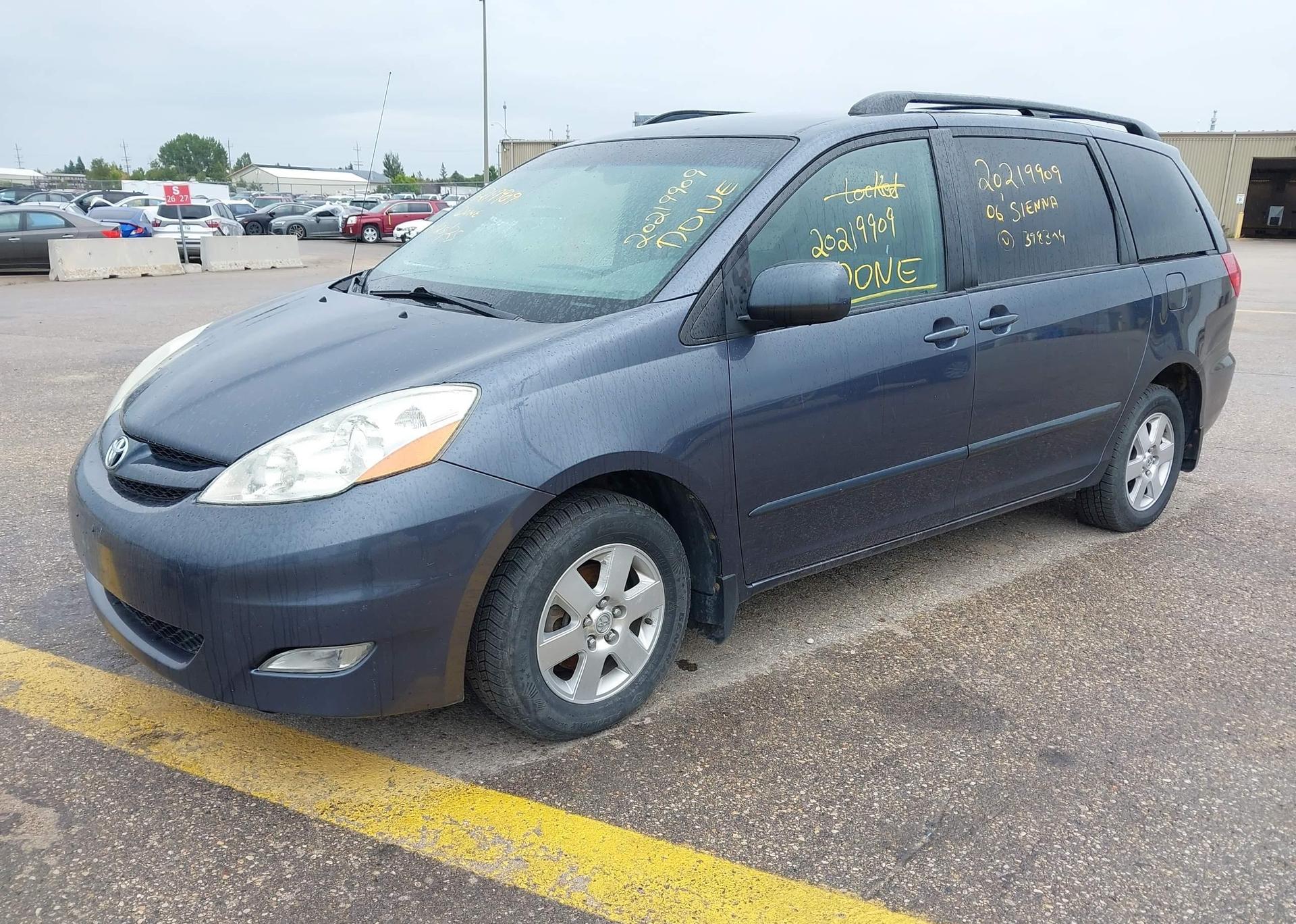 2006 TOYOTA SIENNA LE V6