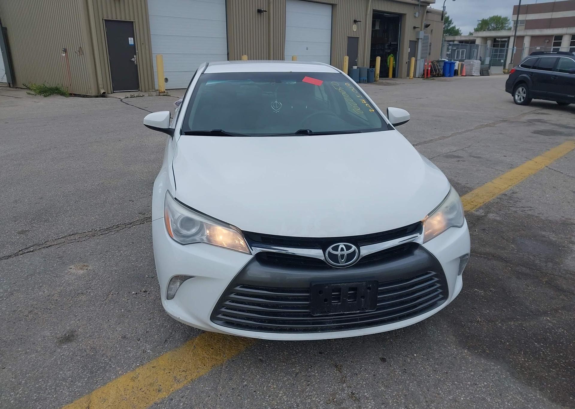 2017 TOYOTA CAMRY LE