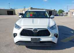 2022 TOYOTA HIGHLANDER XLE V6