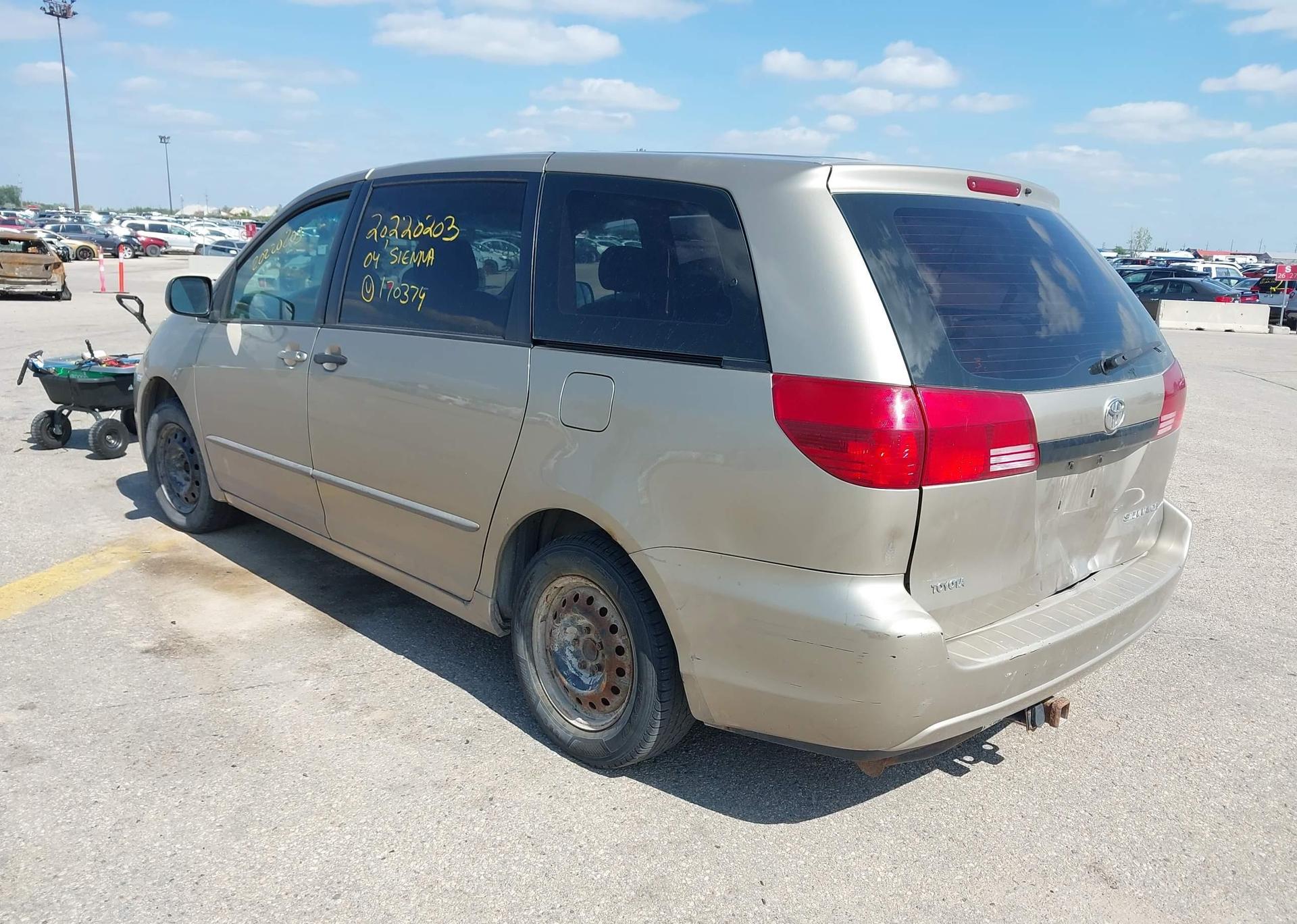 2004 TOYOTA SIENNA CE V6
