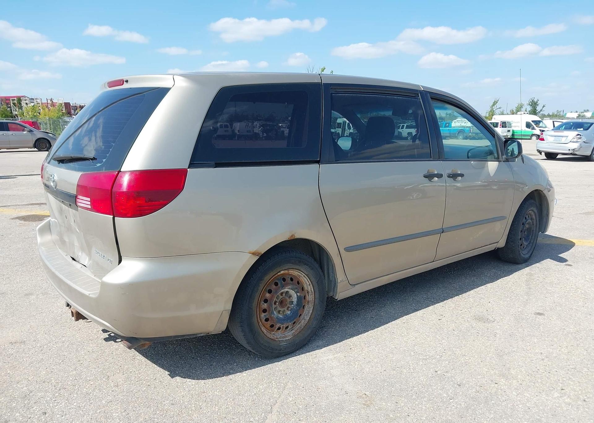2004 TOYOTA SIENNA CE V6