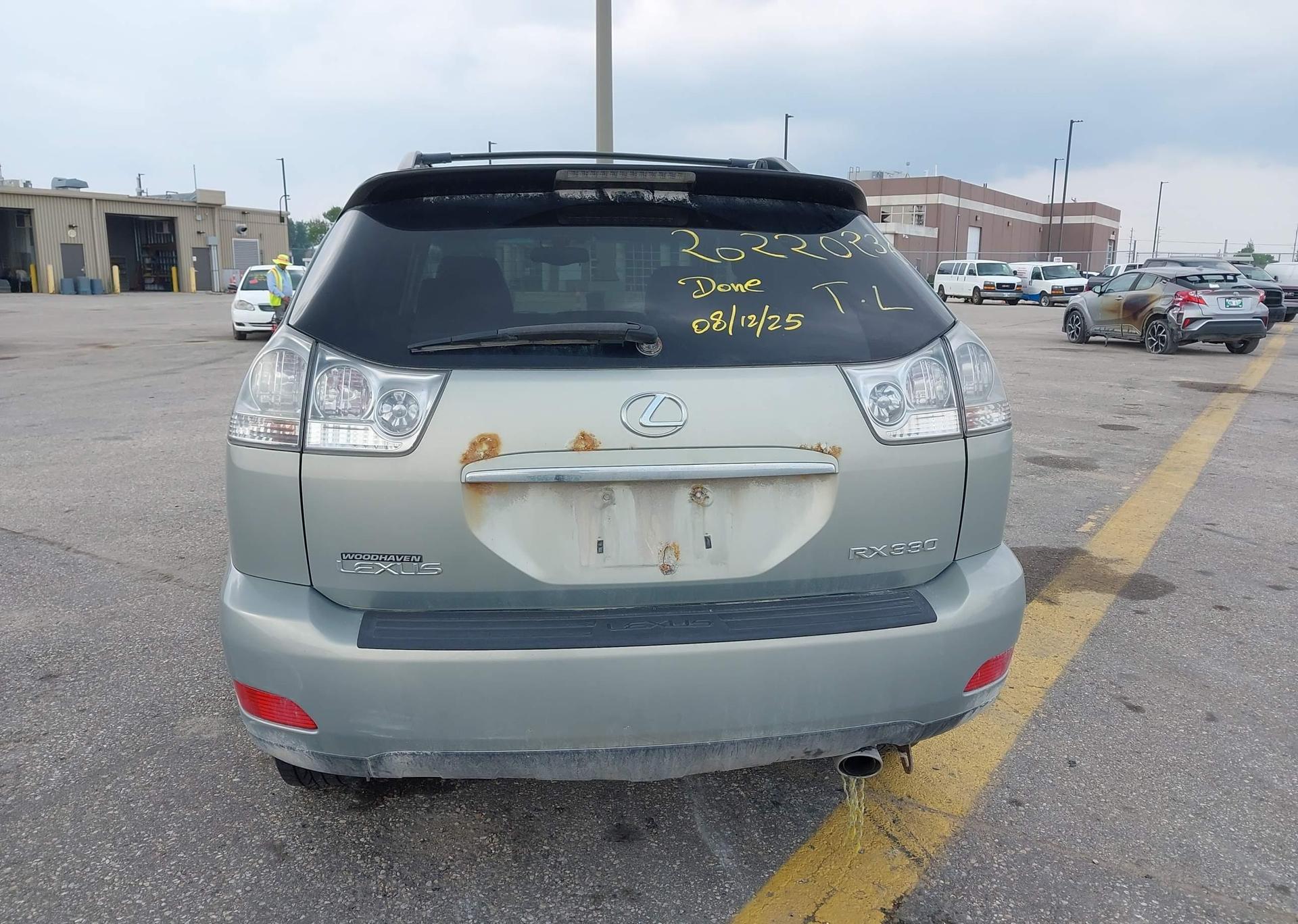 2004 LEXUS RX330