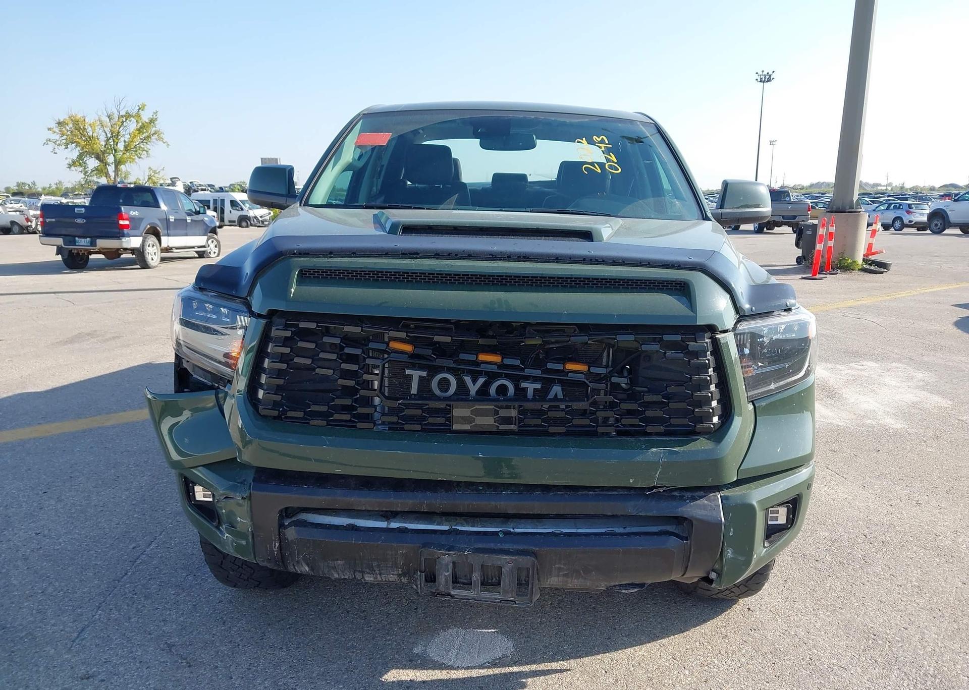2020 TOYOTA TUNDRA SR5 V8 CREWMAX