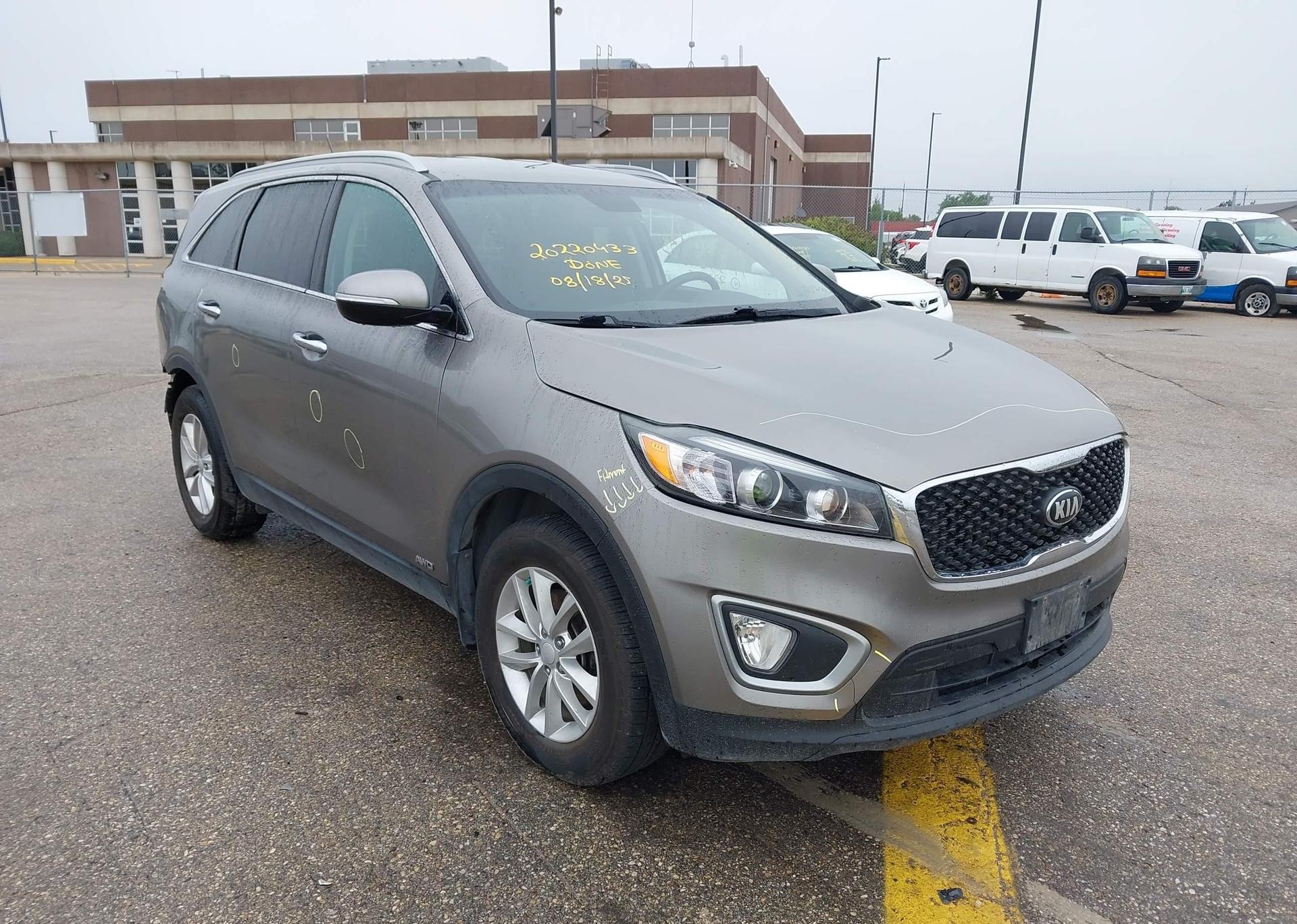 2017 KIA SORENTO LX