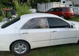 2004 TOYOTA CROWN ROYAL
