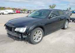 2017 CHRYSLER 300 TOURING