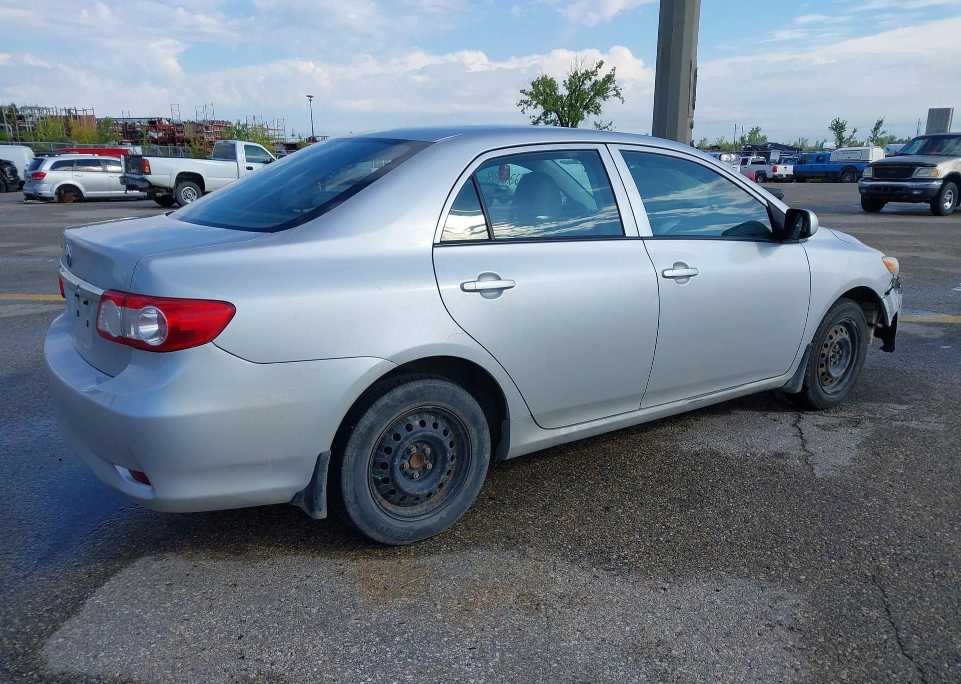2011 TOYOTA COROLLA CE