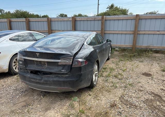 2015 TESLA Model S 85D