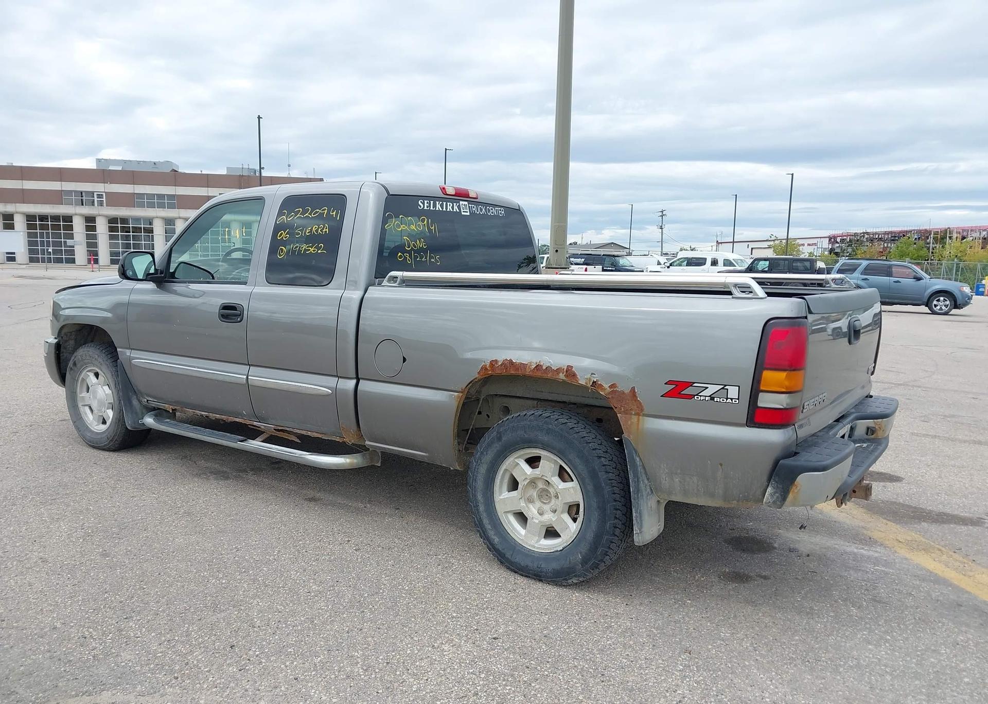 2006 GMC SIERRA 1500 SLE EXT CAB