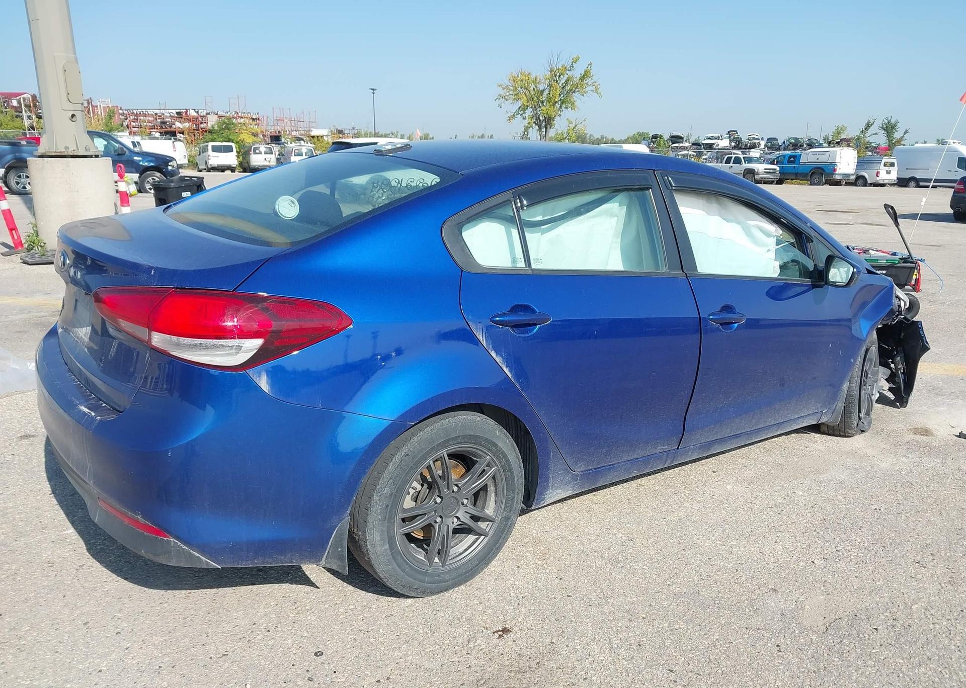2017 KIA FORTE LX