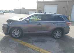 2015 TOYOTA HIGHLANDER XLE V6