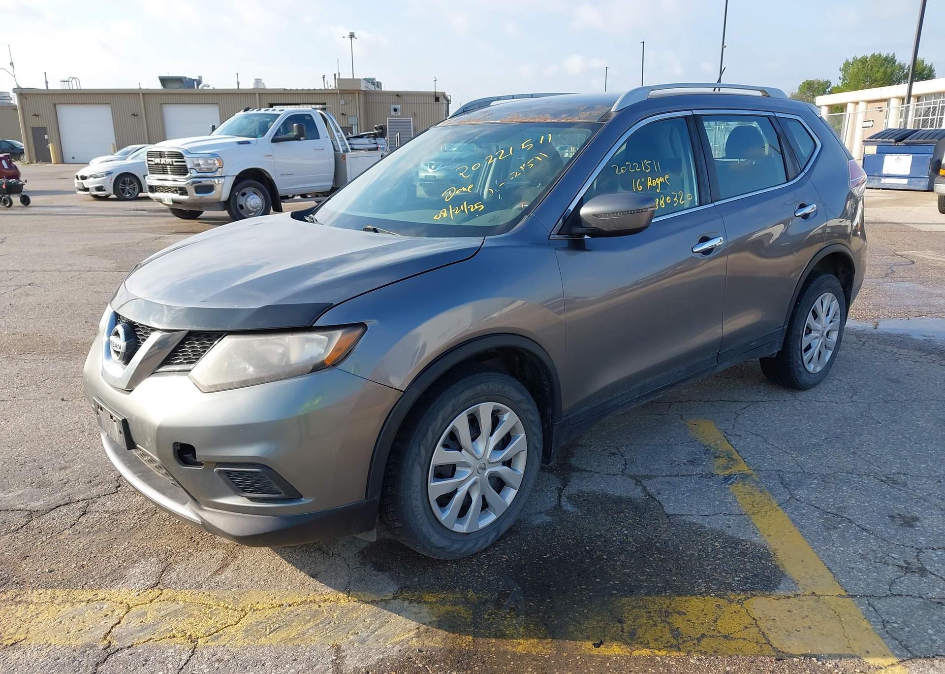 2016 NISSAN ROGUE S