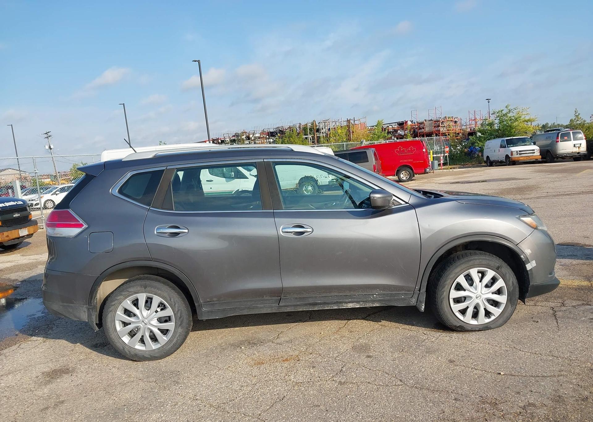 2016 NISSAN ROGUE S
