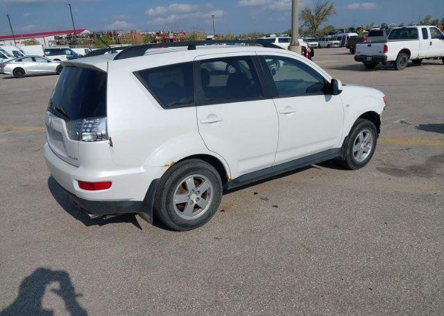 2010 MITSUBISHI OUTLANDER ES