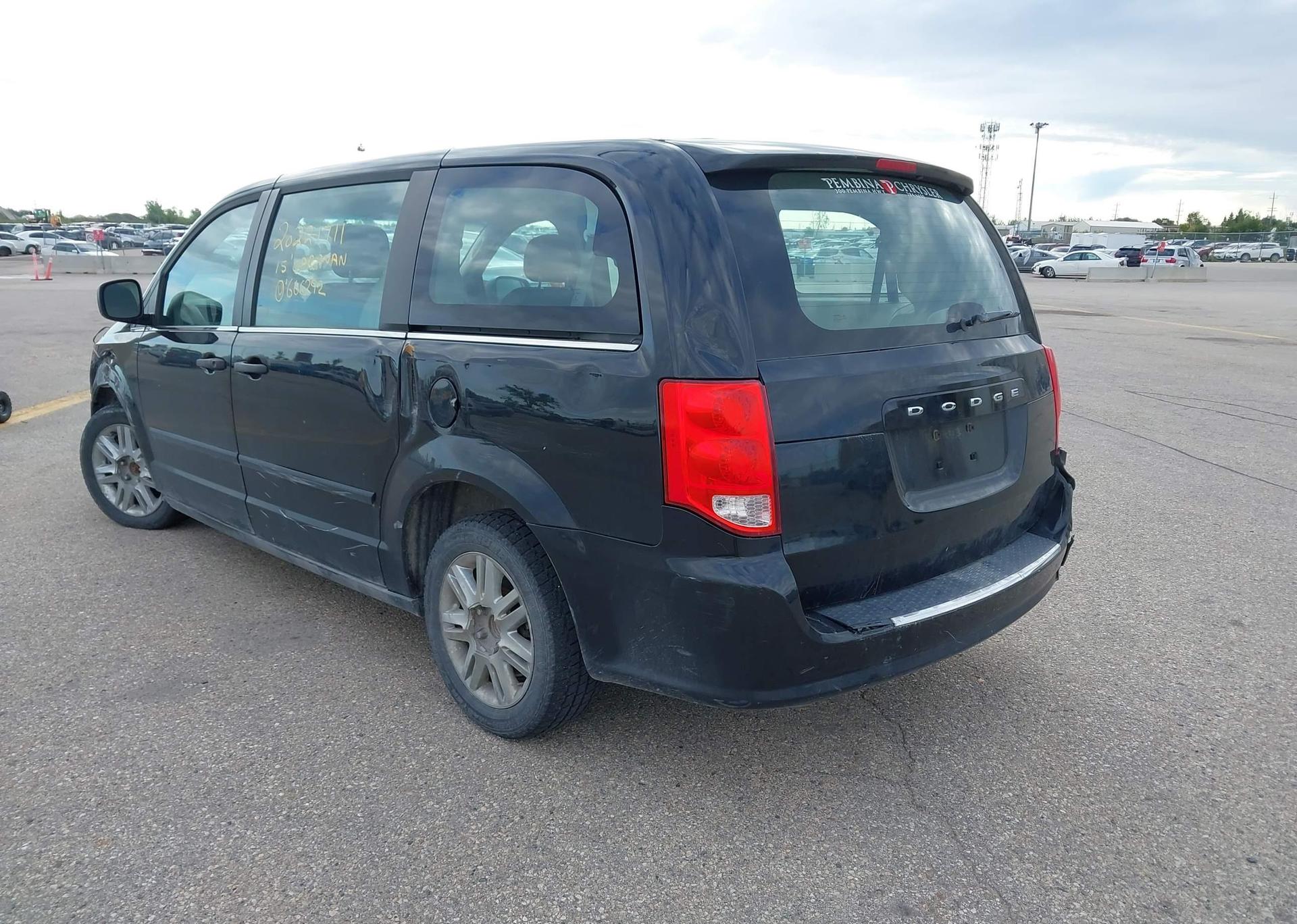 2015 DODGE GRAND CARAVAN SE