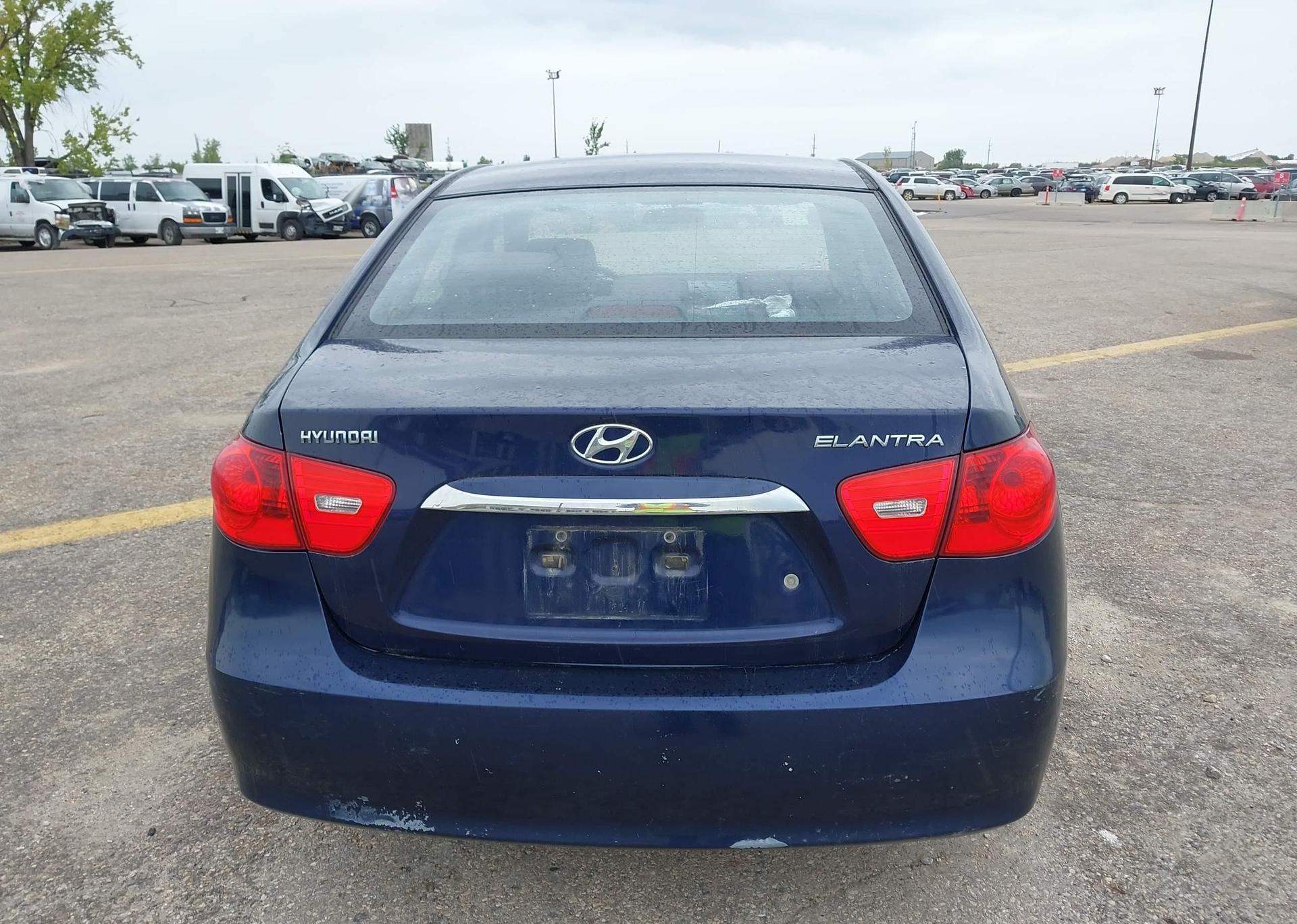 2010 HYUNDAI ELANTRA BLUE