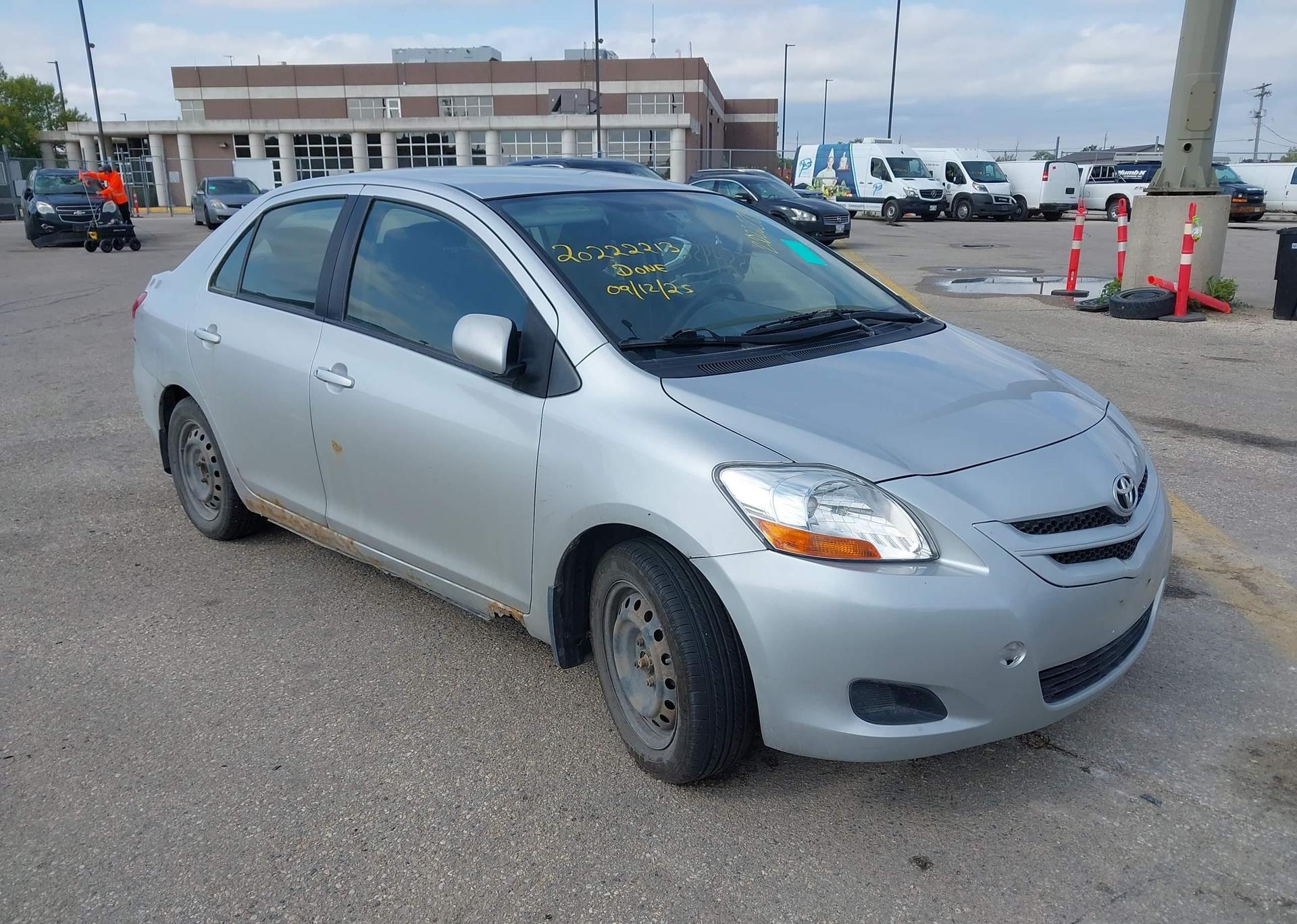 2008 TOYOTA YARIS