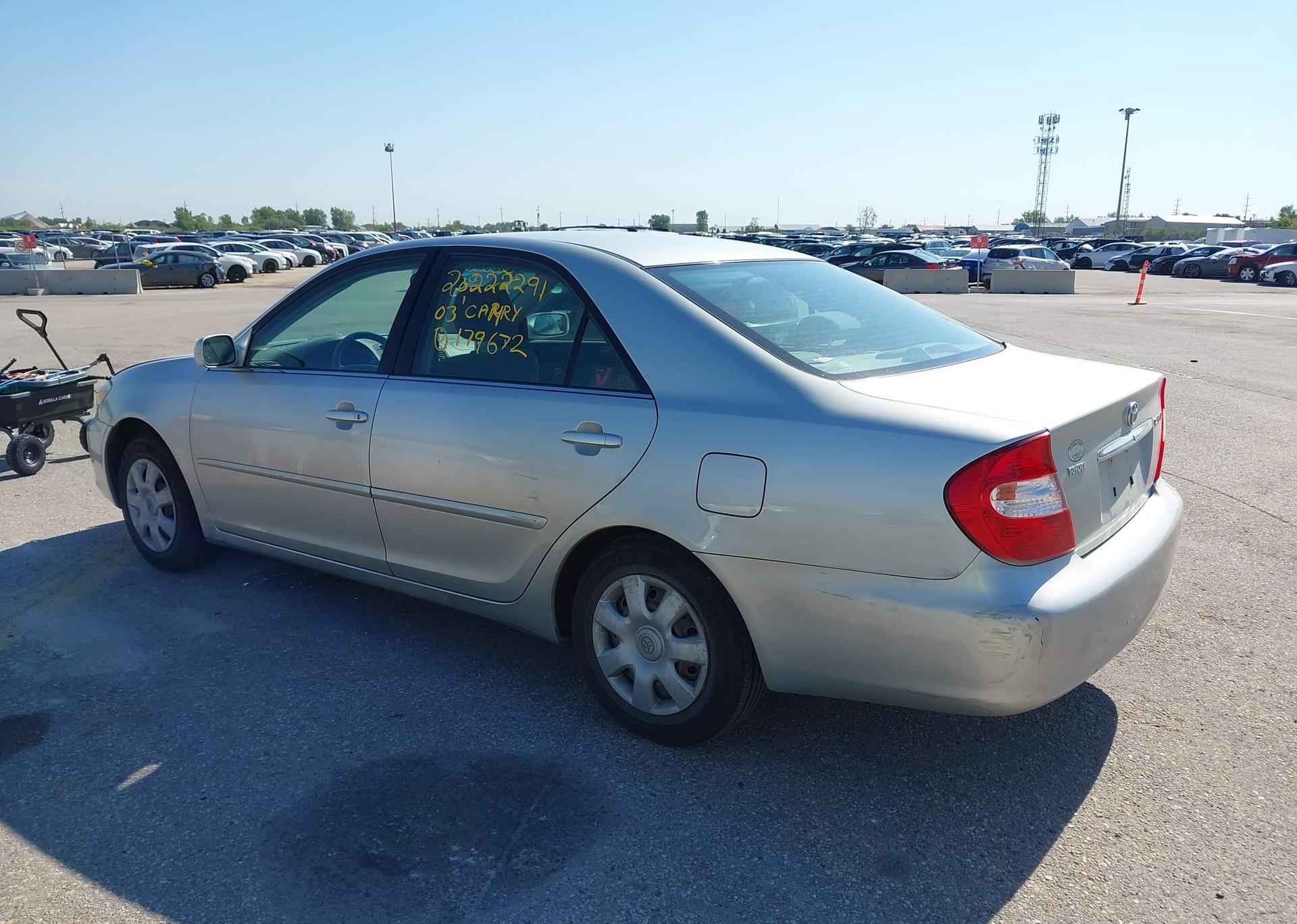 2003 TOYOTA CAMRY SE