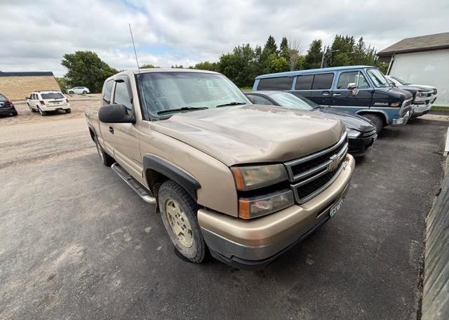 2006 CHEVROLET SILVERADO 1500 LS EXT CAB