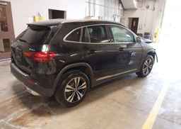 2026 MERCEDES-BENZ GLA250 4MATIC
