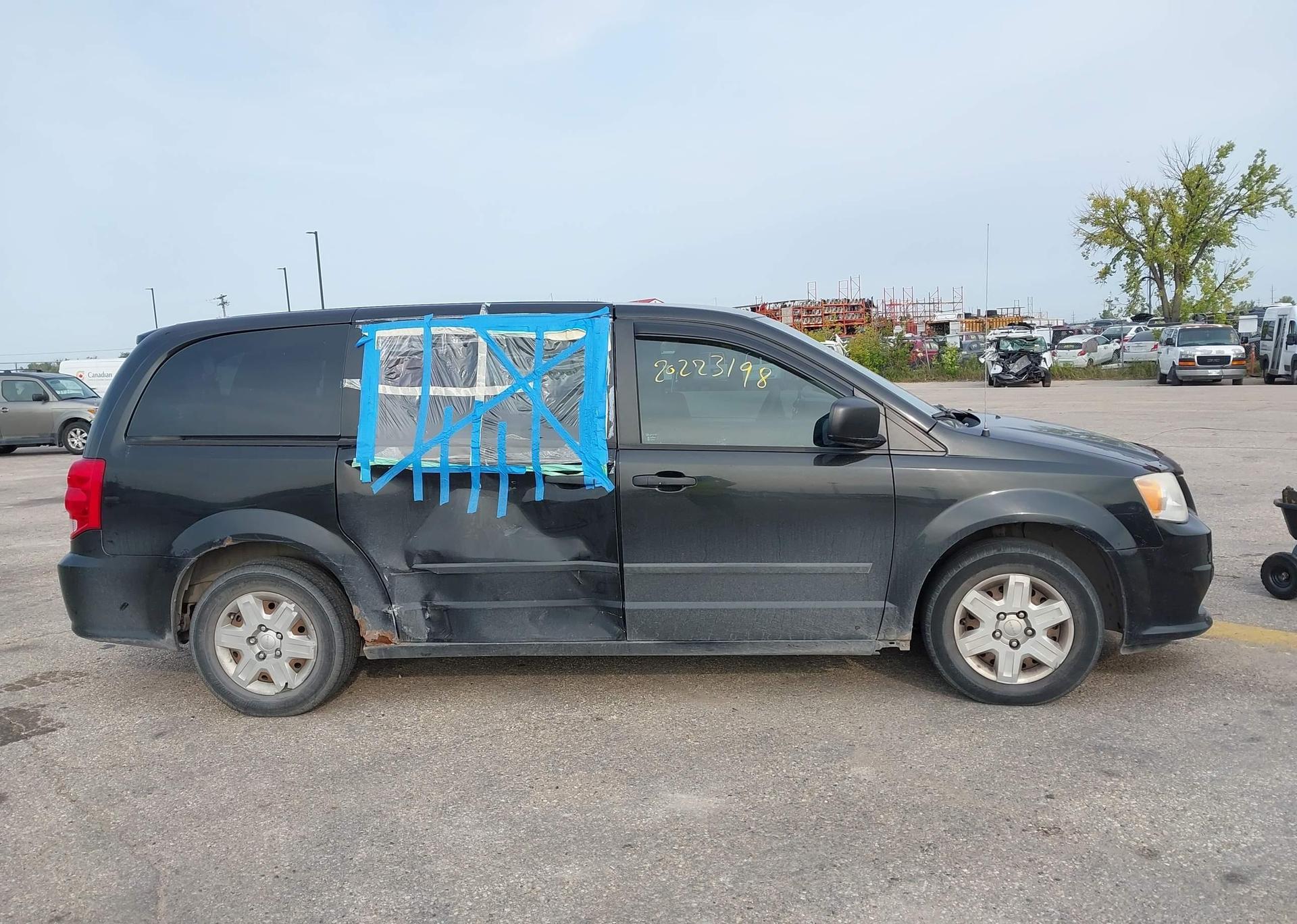 2013 DODGE GRAND CARAVAN SE