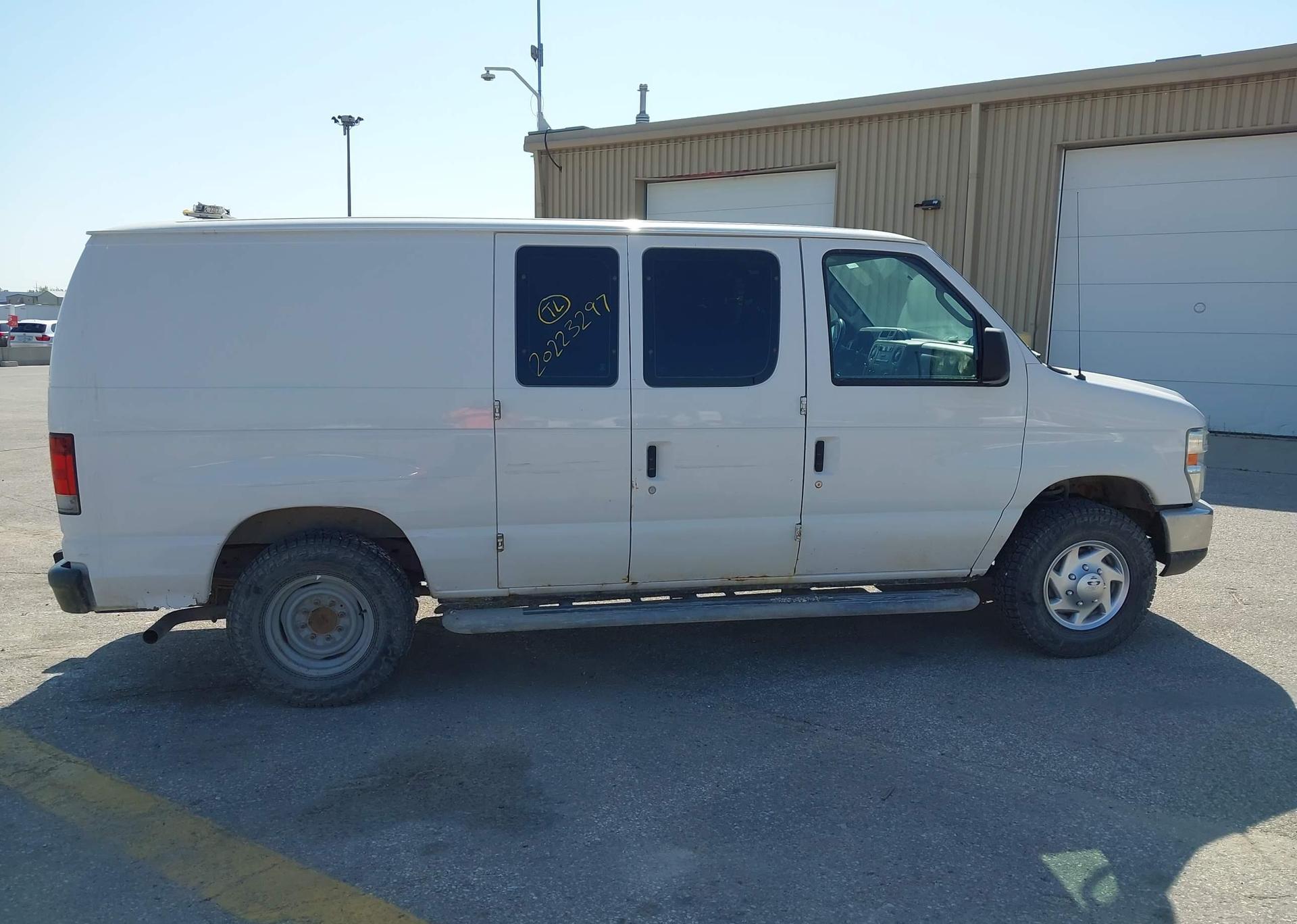 2012 FORD E250 ECONOLINE CARGO