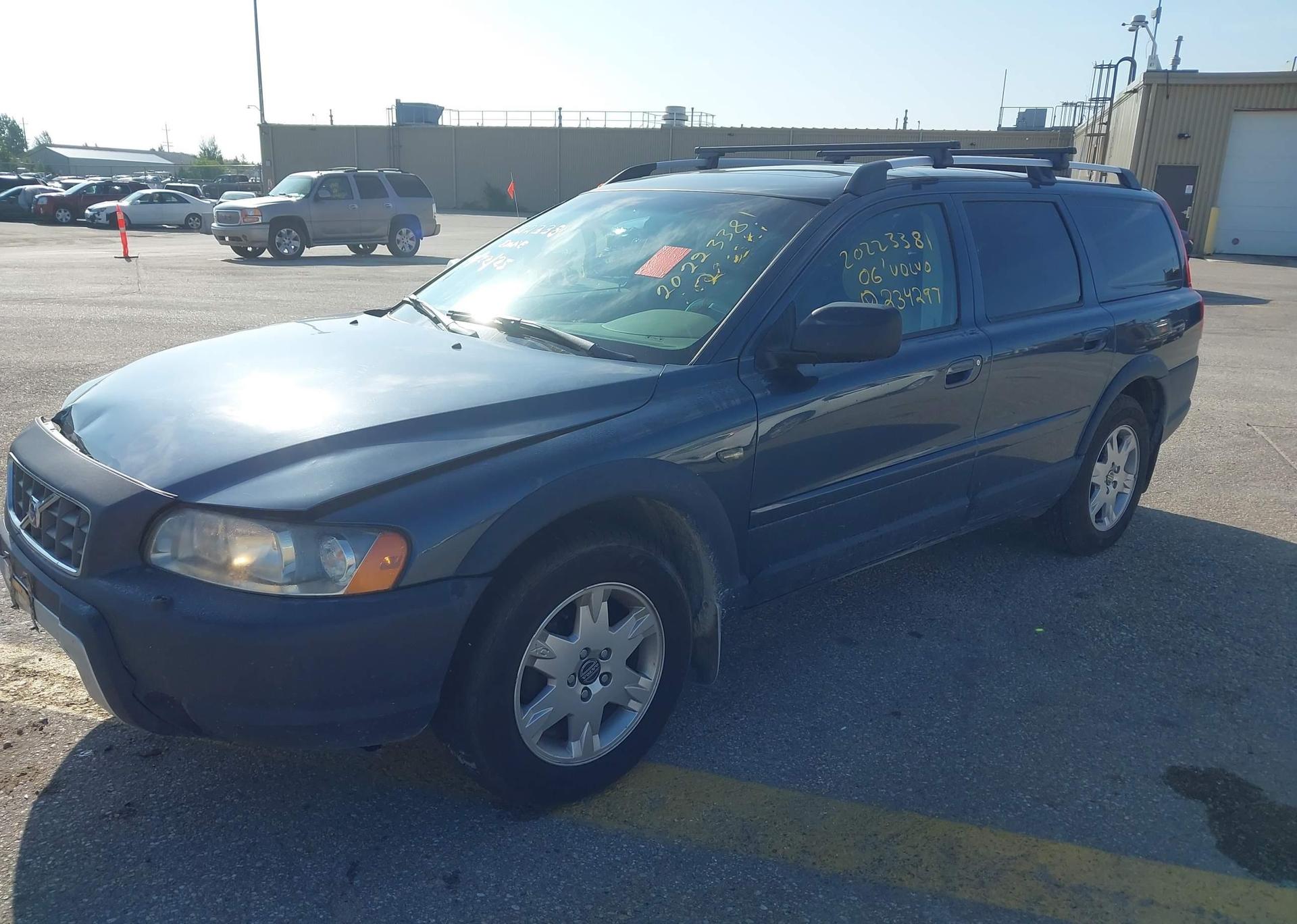 2006 VOLVO XC70