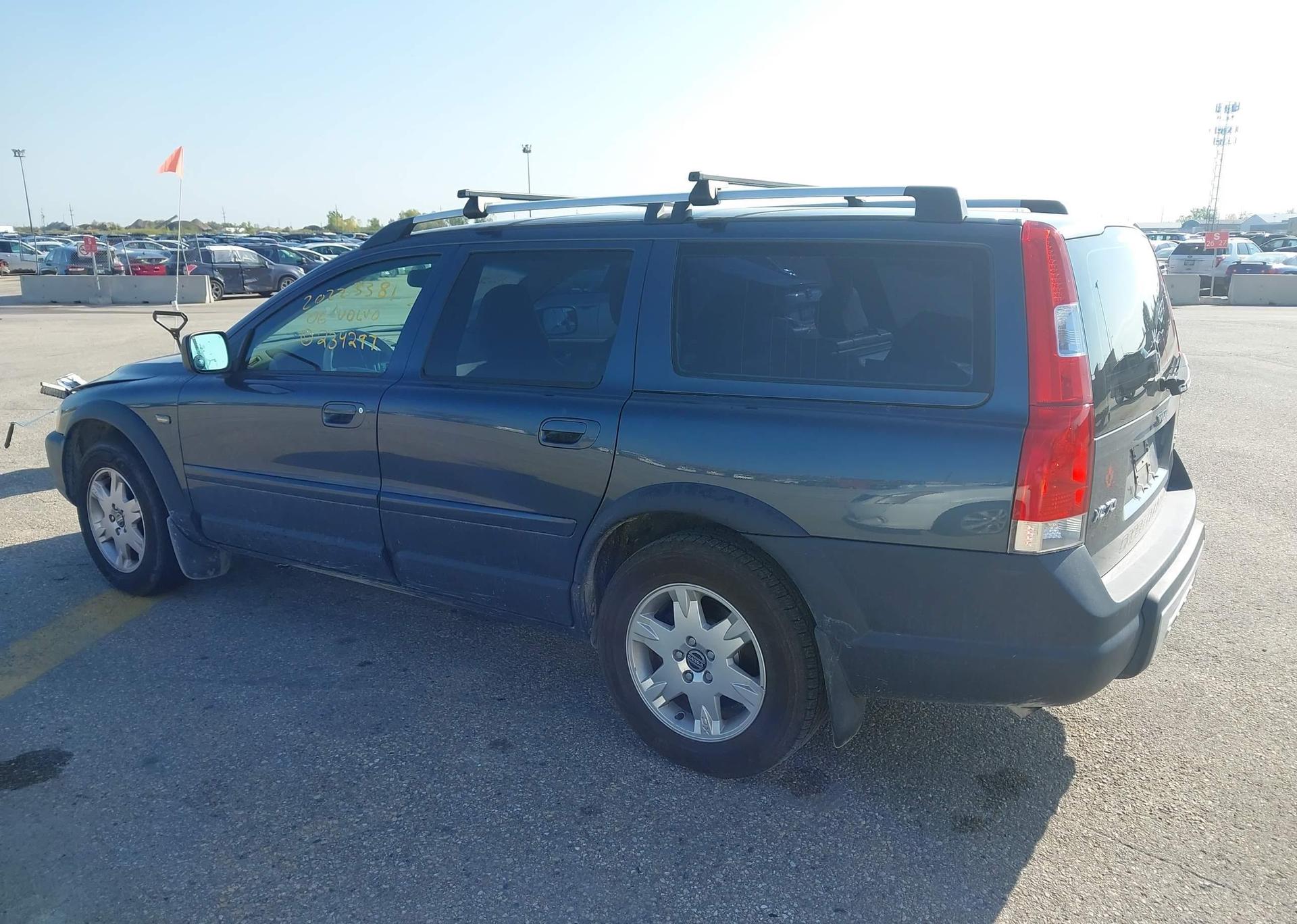 2006 VOLVO XC70